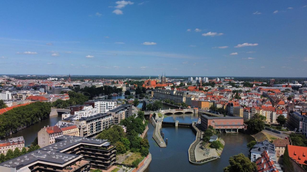 Family House Near The Market Square -Perfect For Family & Business Stays - Ksiecia Witolda Street 500 Steps To Market Square - 2 Bedrooms,2 Parking Places Вроцлав Экстерьер фото
