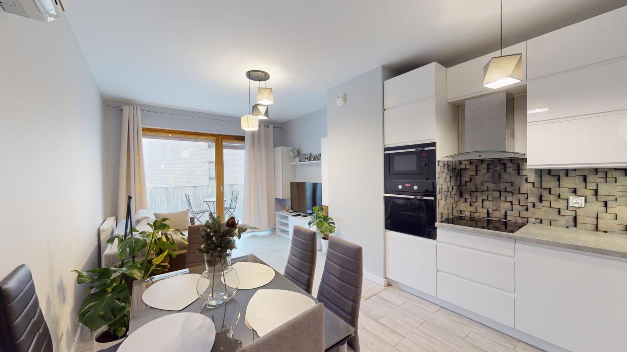 Family House Near The Market Square -Perfect For Family & Business Stays - Ksiecia Witolda Street 500 Steps To Market Square - 2 Bedrooms,2 Parking Places Вроцлав Экстерьер фото