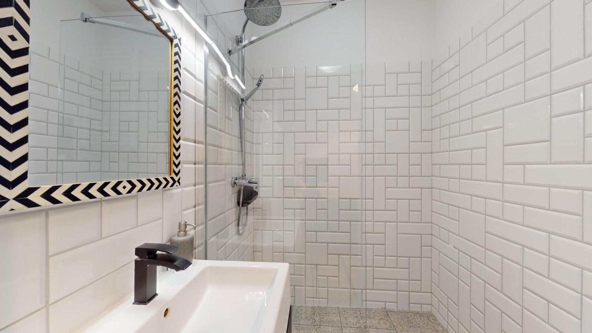 Family House Near The Market Square -Perfect For Family & Business Stays - Ksiecia Witolda Street 500 Steps To Market Square - 2 Bedrooms,2 Parking Places Вроцлав Экстерьер фото