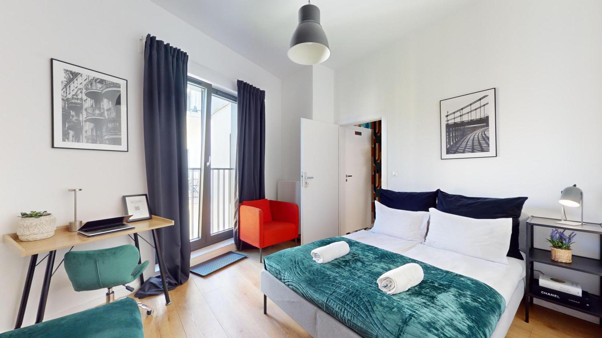 Family House Near The Market Square -Perfect For Family & Business Stays - Ksiecia Witolda Street 500 Steps To Market Square - 2 Bedrooms,2 Parking Places Вроцлав Экстерьер фото