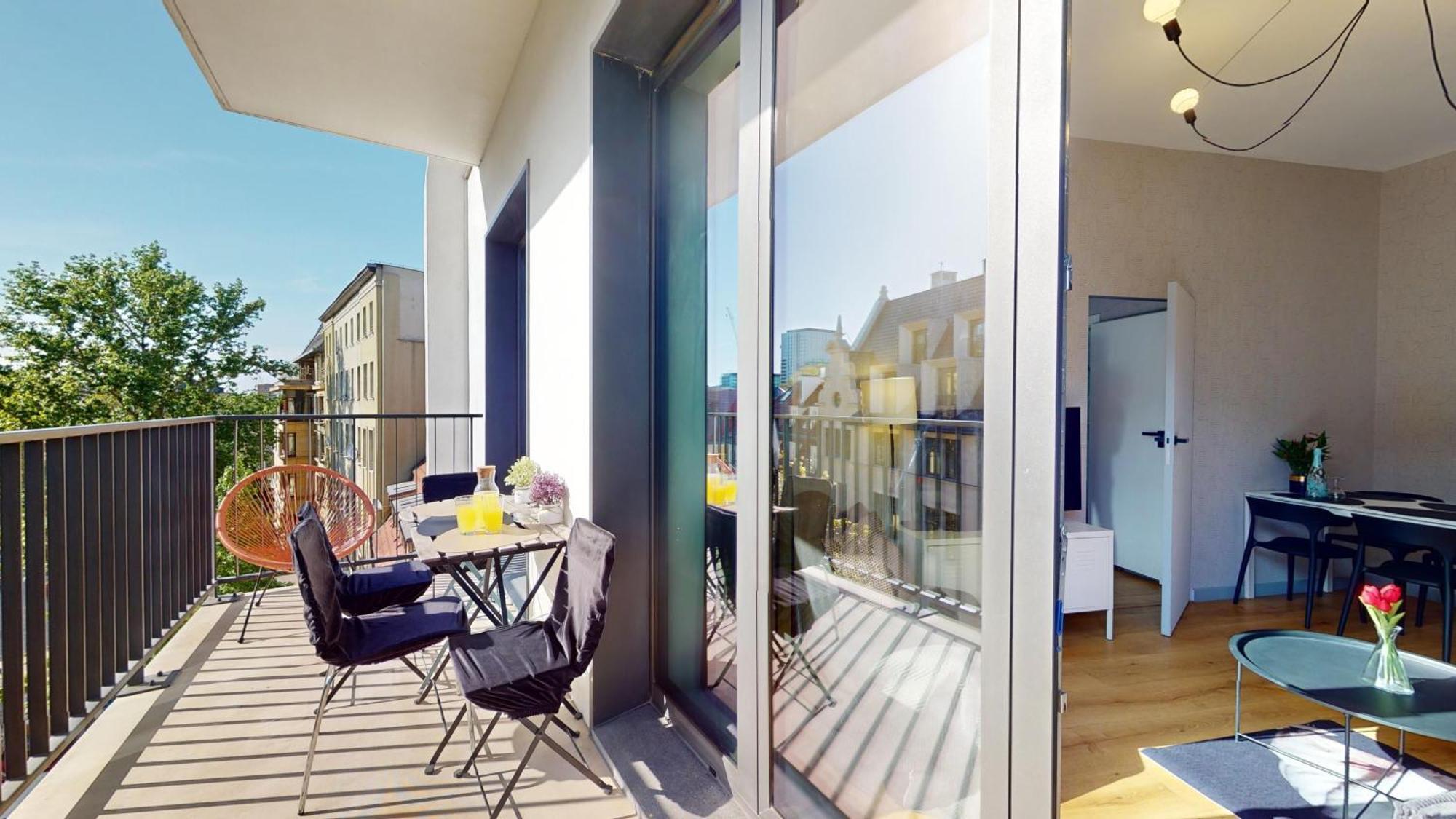 Family House Near The Market Square -Perfect For Family & Business Stays - Ksiecia Witolda Street 500 Steps To Market Square - 2 Bedrooms,2 Parking Places Вроцлав Экстерьер фото