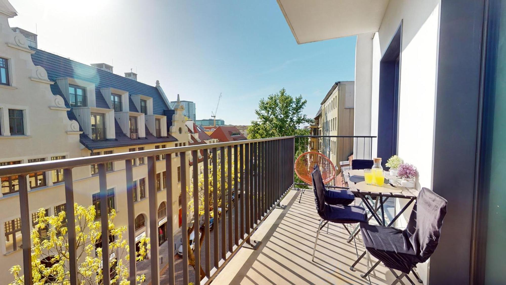 Family House Near The Market Square -Perfect For Family & Business Stays - Ksiecia Witolda Street 500 Steps To Market Square - 2 Bedrooms,2 Parking Places Вроцлав Экстерьер фото